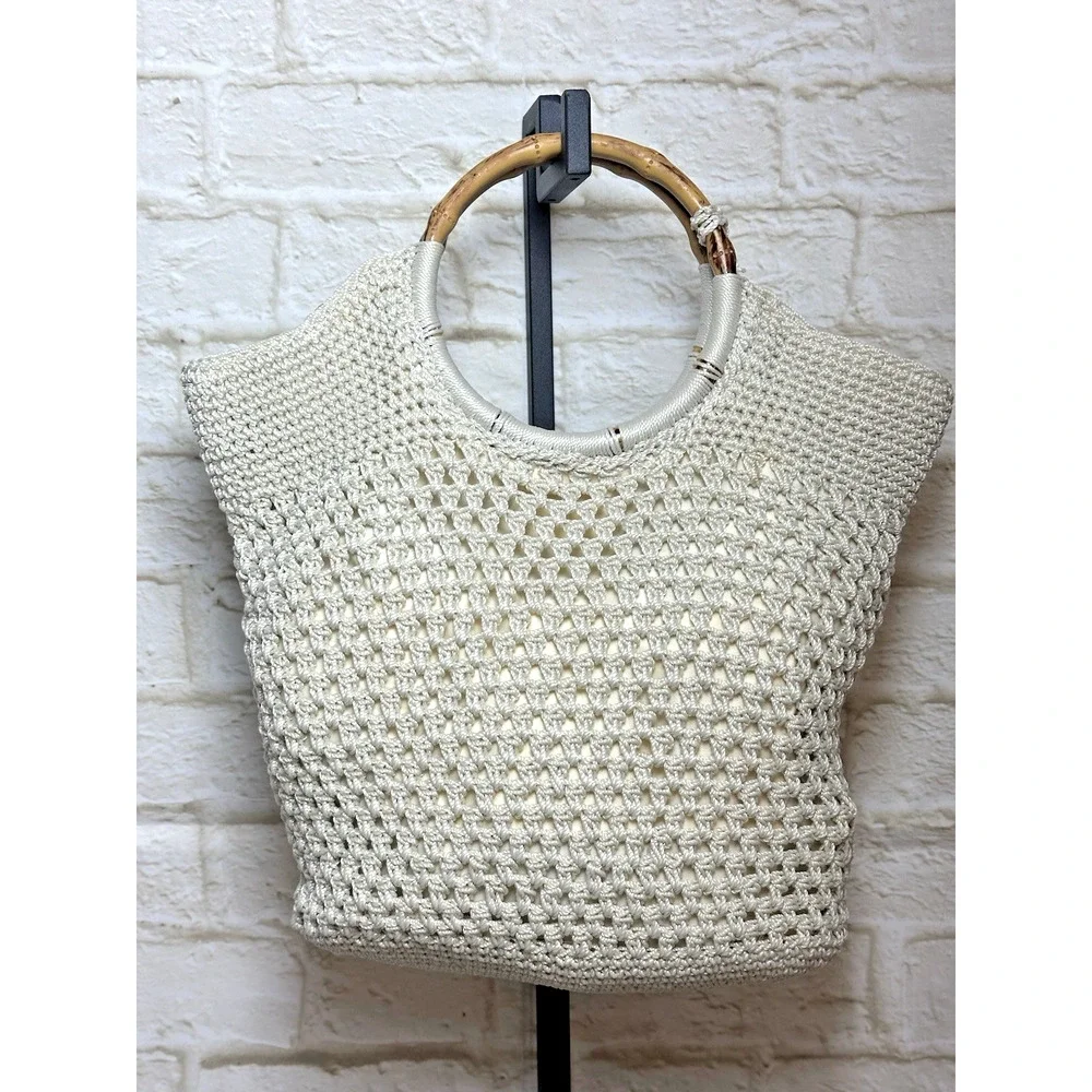 Unbranded crocheted ivory